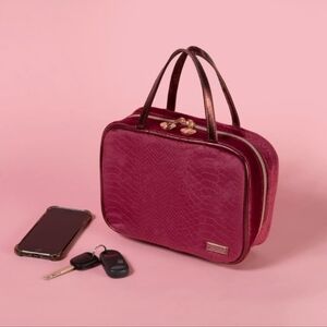Stephanie Johnson ML Traveler Cosmetics Case
